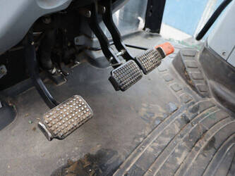 2010-new-holland-t6030-1429163-45828084