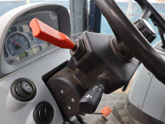 2010-new-holland-t6030-1429163-45828085