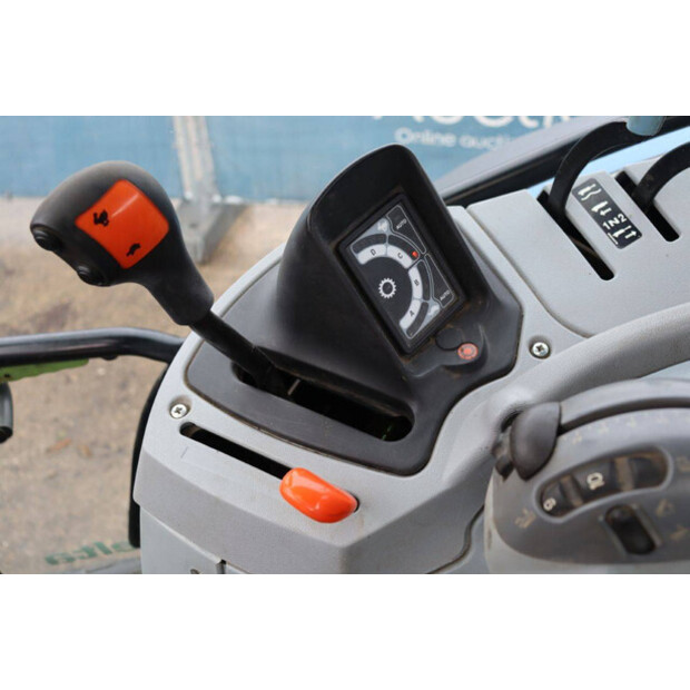 2010 New Holland T6030-45828089