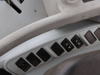 2010-new-holland-t6030-1429163-45828093