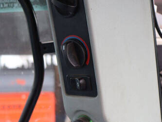 2010-new-holland-t6030-1429163-45828098