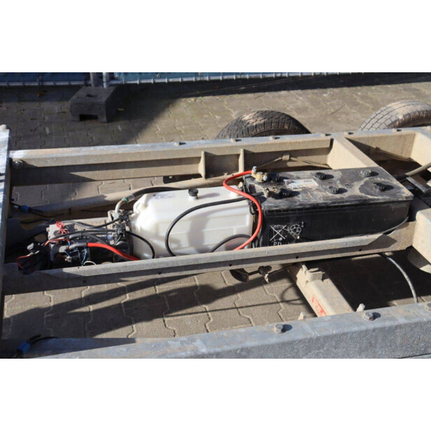 2023 Henra KP27-45828199