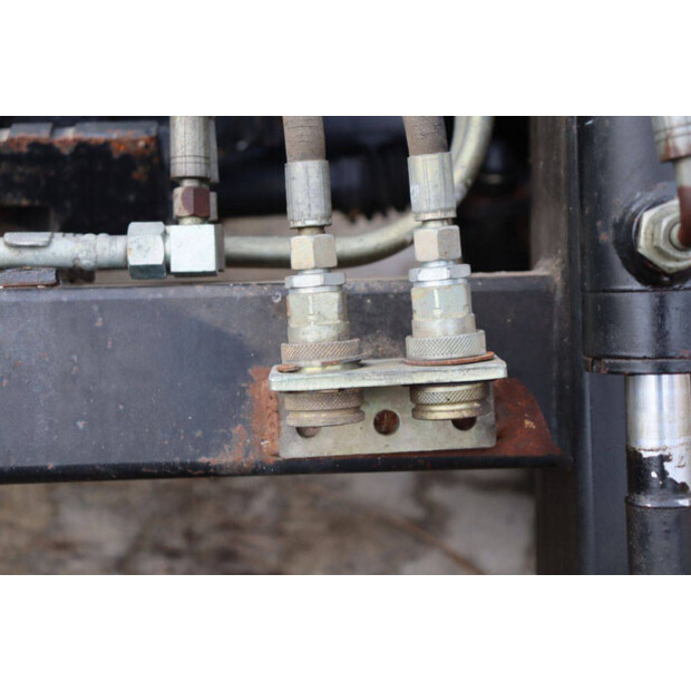 2004 Eurotrac F40-45828215