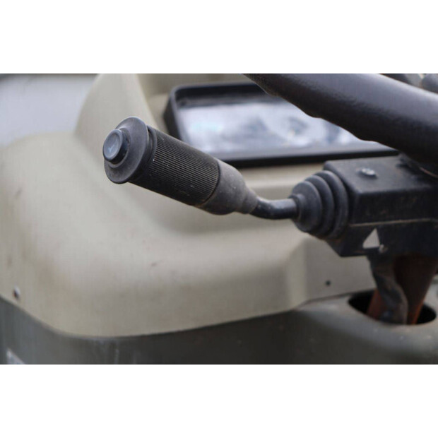 2004 Eurotrac F40-45828237