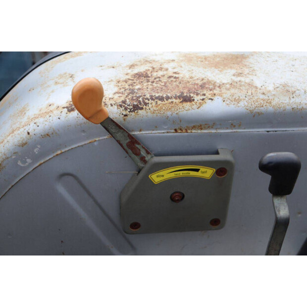 2004 Eurotrac F40-45828244