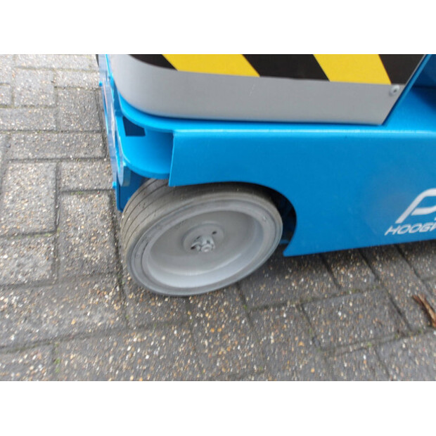 2018 جيني GR-15-45828281