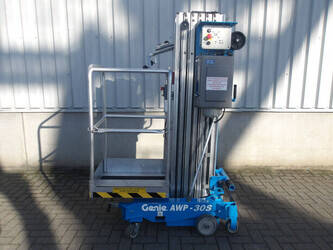 صورة ل رافعات 2006 جيني AWP30S للبيع في المملكة المتّحدة