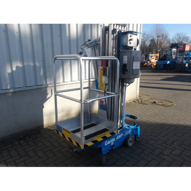 2006 Genie AWP30S-45828358