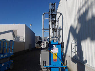 2006-genie-awp30s-45828370