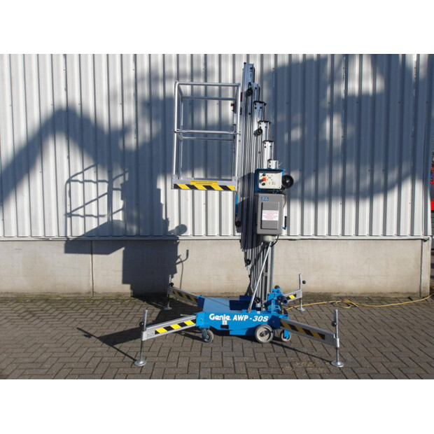 2006 Genie AWP30S-45828371