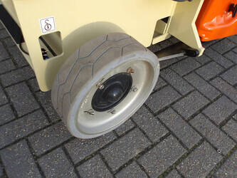 2014-jlg-3246es-1429179-45828377