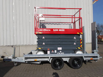 Image for AERIAL LIFTS 2016 SkyJack SJ4632