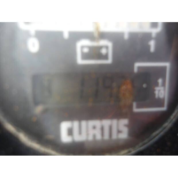 2011 JLG E400AJPN-45828424