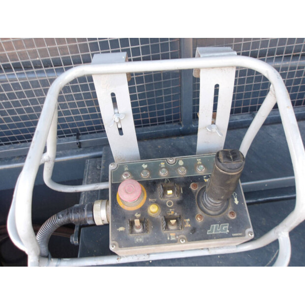 2012 JLG 210-25-45828579