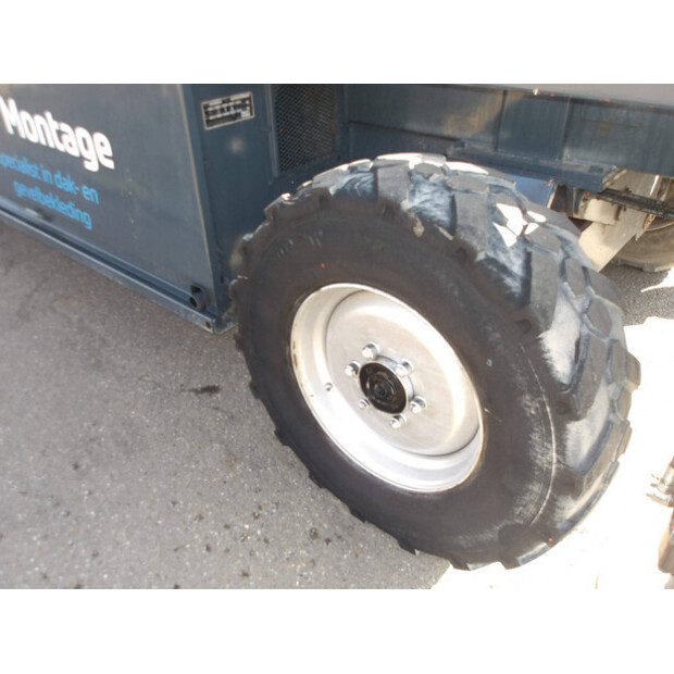 2012 JLG 210-25-45828581