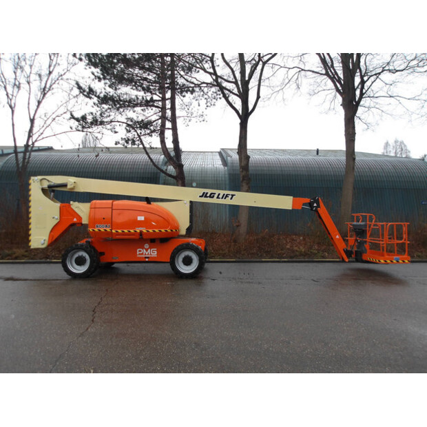 2013 جيه ال جي 800AJ-45828603