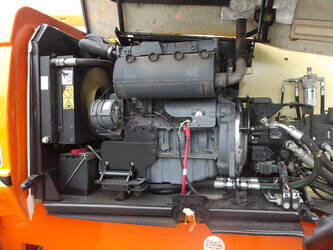 2013-jlg-800aj-1429198-45828610