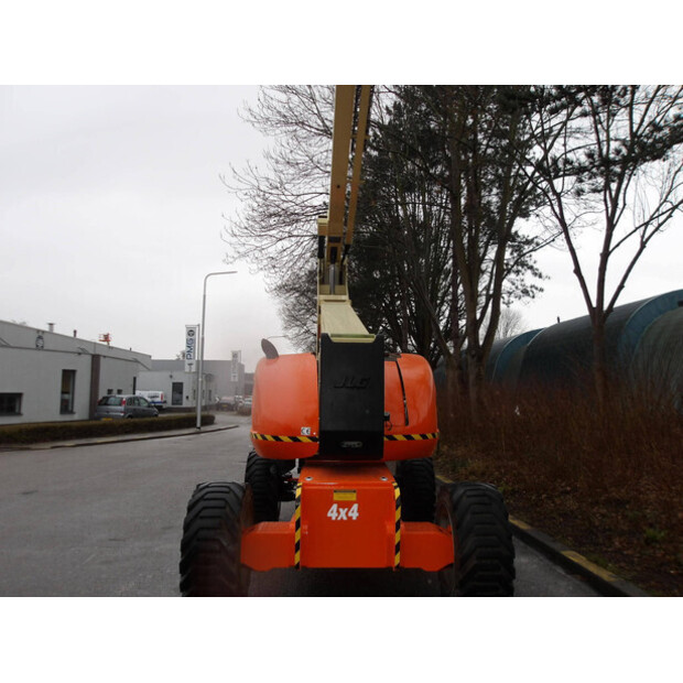 2013 جيه ال جي 800AJ-45828614