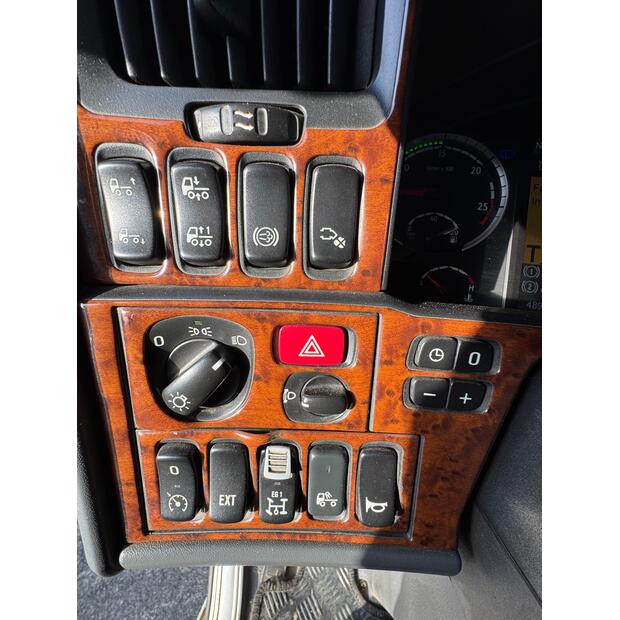 2014 سكانيا R560 V8 Euro5-45828761