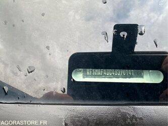 2013-renault-master-1429259-45841444