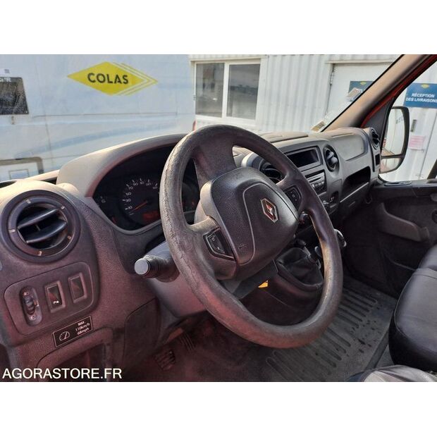 2011 رينو Master-45841456