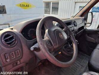 2011-renault-master-1429260-45841456