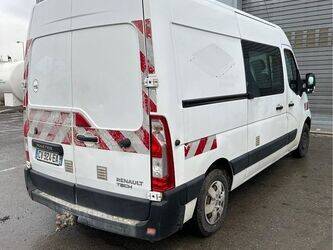 2013-renault-master-1429264-45841492