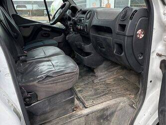 2013-renault-master-1429264-45841493