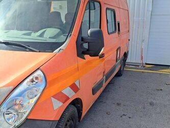 2012-renault-master-1429272-45841556