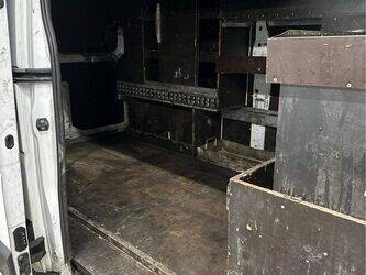 2014-renault-master-1429282-45841625