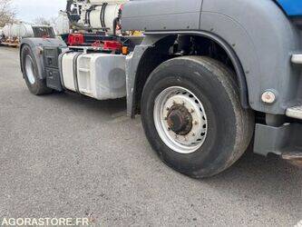 2009-man-19-404-1429284-45841641