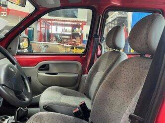 2005-renault-kangoo-1429288-45841677