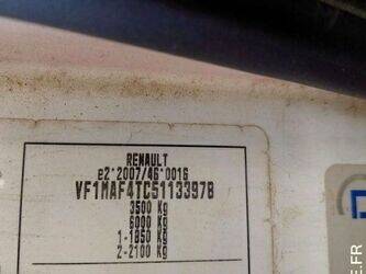 2014-renault-master-1429290-45841695