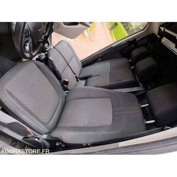 2021 فورد T.CONNECT-45841827