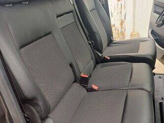 2017-peugeot-expert-1429319-45842001