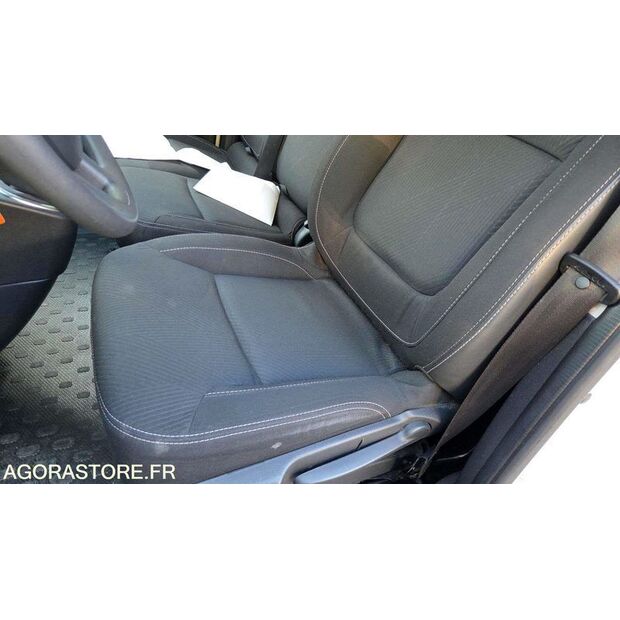 2021 Renault Trafic-45842119