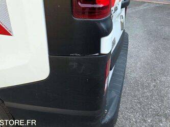 2021-renault-trafic-1429326-45842127