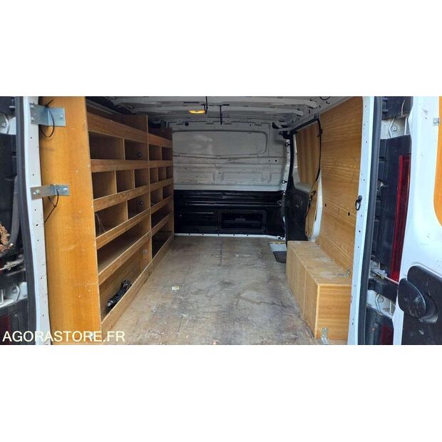 2021 Renault Trafic-45842132