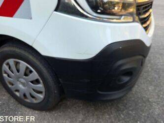 2021-renault-trafic-1429326-45842136