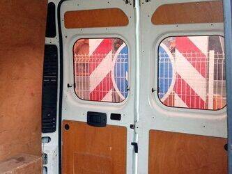 2011-peugeot-boxer-1429330-45842177