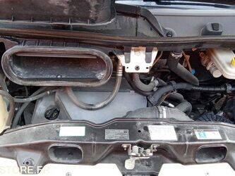 2011-peugeot-boxer-1429330-45842179