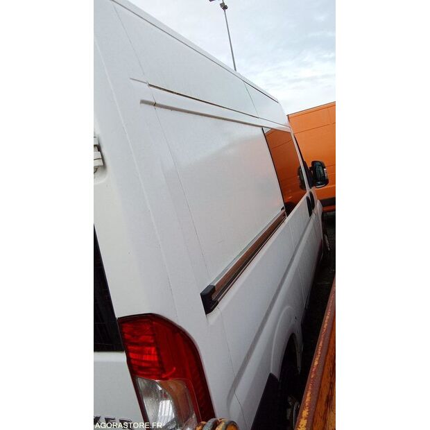 2011 Peugeot BOXER-45842183