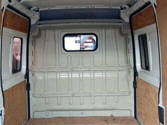 2011-peugeot-boxer-1429330-45842188