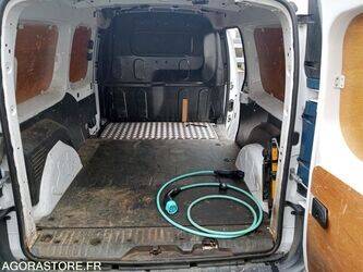 2015-renault-kangoo-1429331-45842200