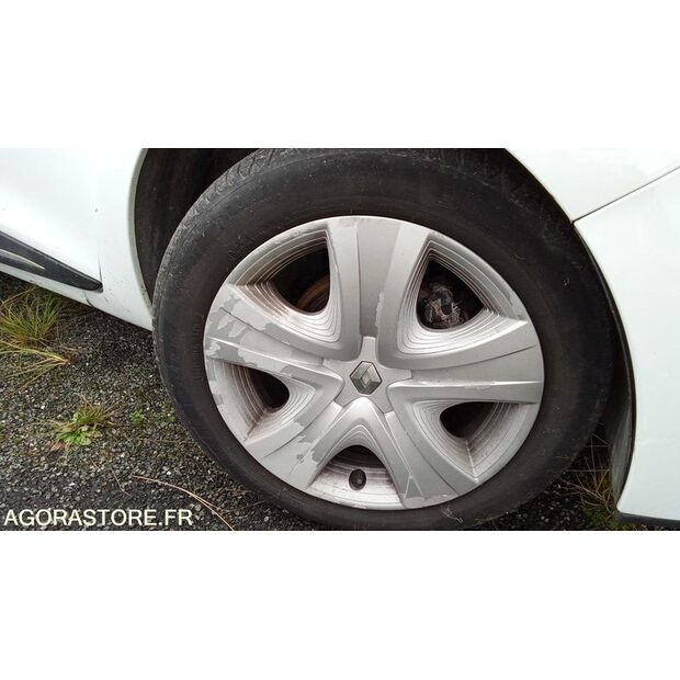 2013 Renault Clio-45842209