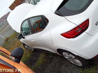 2013-renault-clio-1429332-45842220