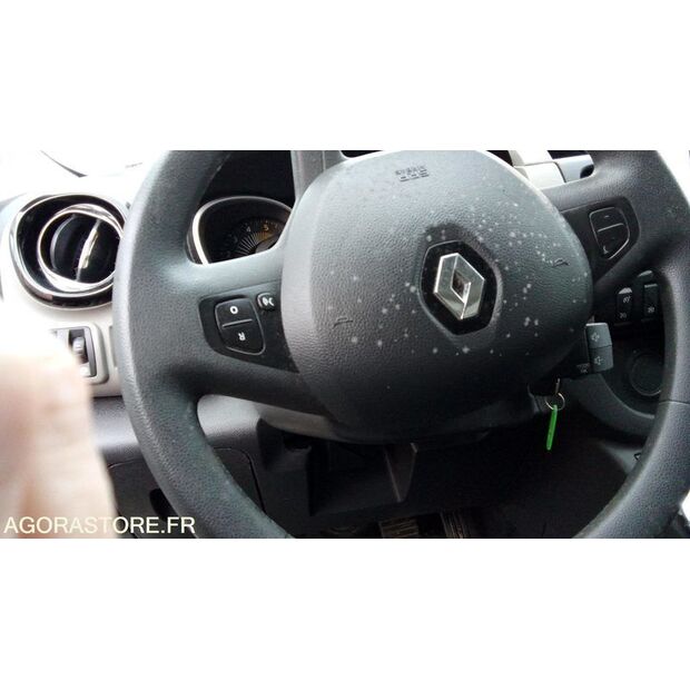 2015 Renault Trafic-45842282