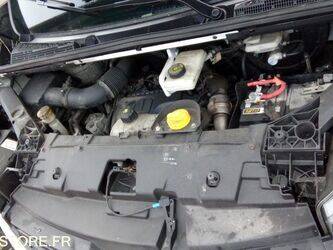 2015-renault-trafic-1429341-45842288