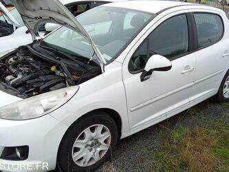 2011-peugeot-207-1429342-45842303