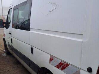 2013-renault-master-1429364-45842561